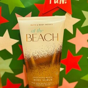 Bath & Body Works At The Beach Exfoliating Body Scrub - Brown and Cream
